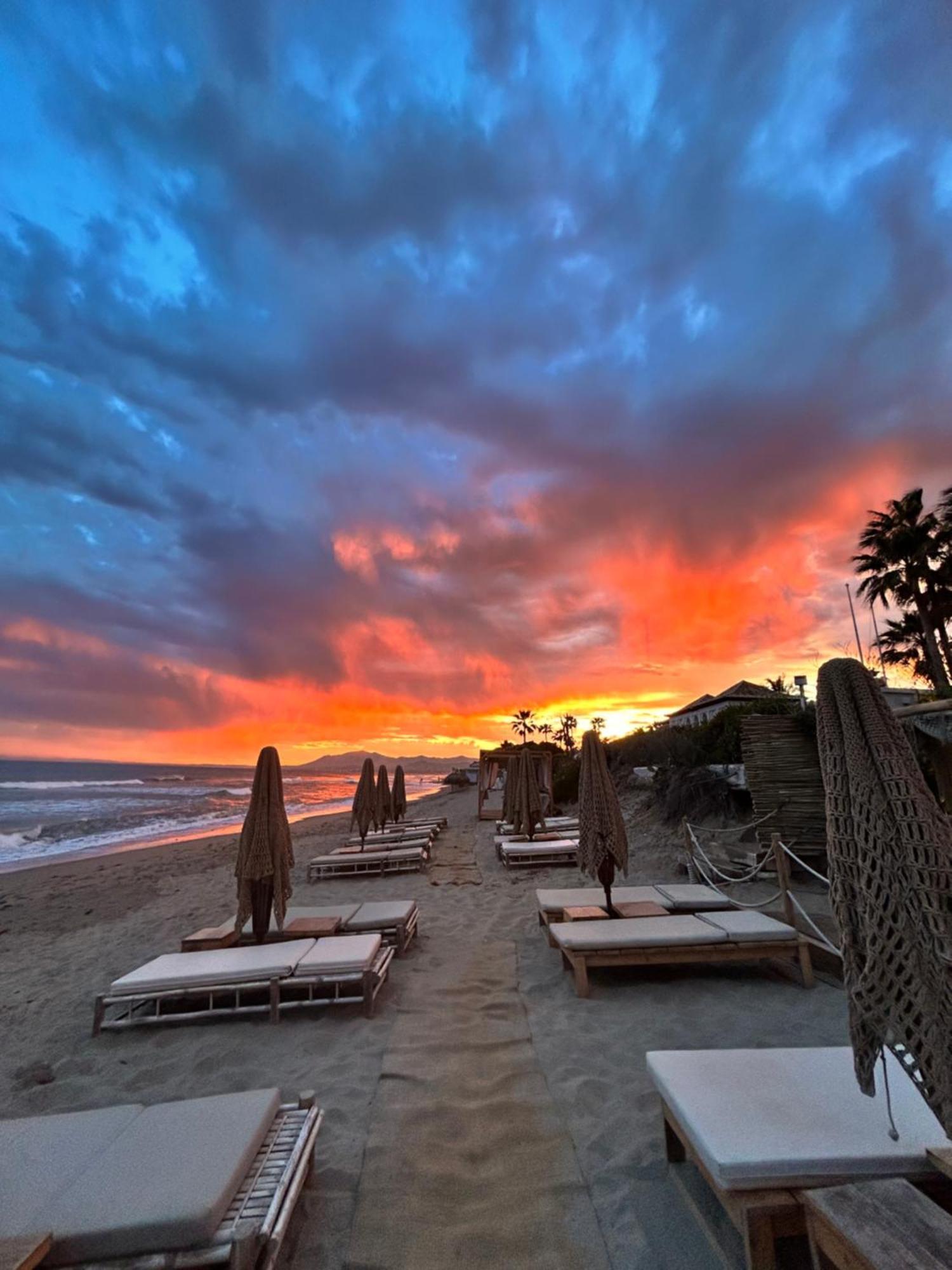 Apartamento Con Encanto Cerca De La Playa El Rosario Marbella Bagian luar foto
