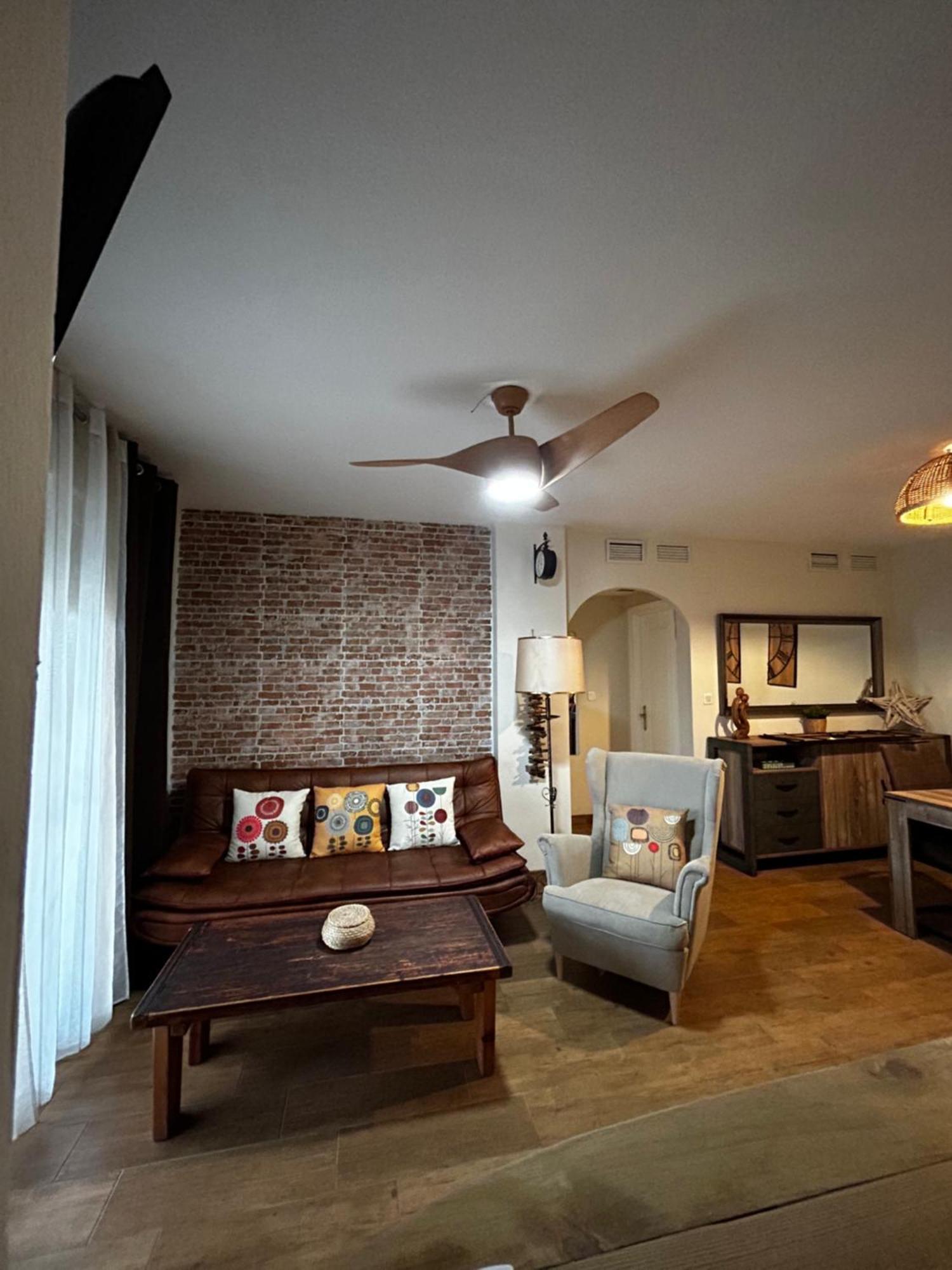 Apartamento Con Encanto Cerca De La Playa El Rosario Marbella Bagian luar foto
