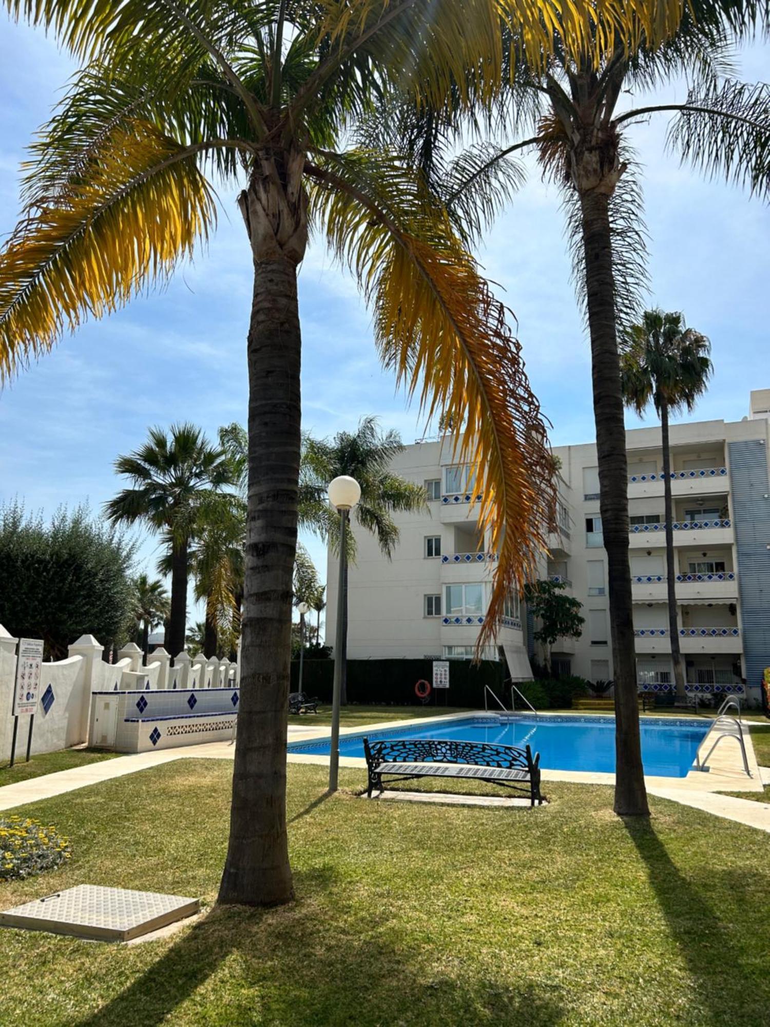 Apartamento Con Encanto Cerca De La Playa El Rosario Marbella Bagian luar foto